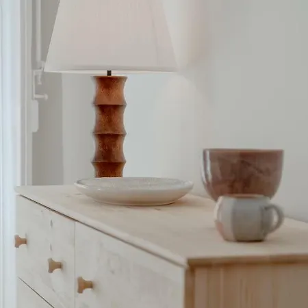 Bright & Spacious With Orange Tree Patio, By Timecooler Apartment